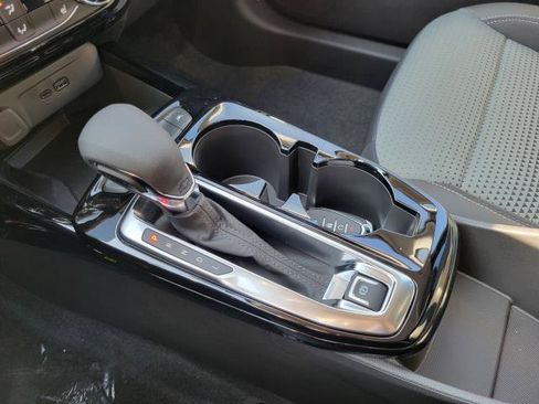 New 2026 Chevrolet Trax LT w/ Sunroof Package FWD image 23