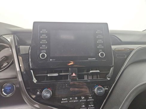 Used 2022 Toyota Camry SE FWD image 19