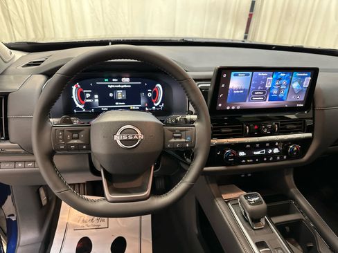 New 2026 Nissan Pathfinder SL AWD/4WD image 13
