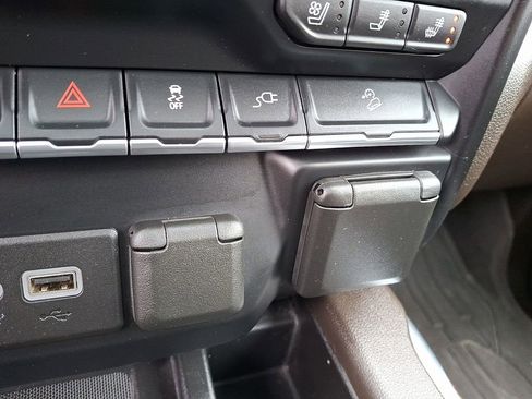 Used 2021 GMC Sierra 3500 Denali w/ Technology Package image 27