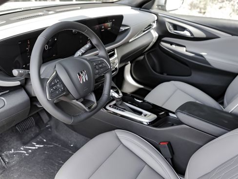 New 2025 Buick Envista Avenir image 8