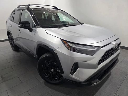 Used 2025 Toyota RAV4 XSE w/ Advanced Technology Package AWD/4WD image 7