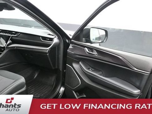Used 2022 Jeep Grand Cherokee L Laredo w/ Luxury Tech Group I AWD/4WD image 14