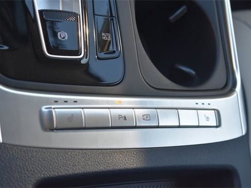 New 2026 Kia Carnival EX image 27