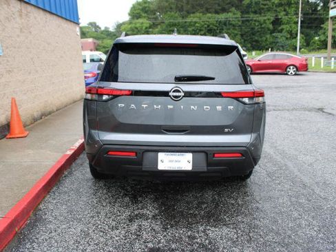 Used 2023 Nissan Pathfinder SV FWD image 5
