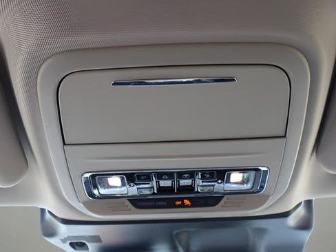Used 2025 Lincoln Corsair Grand Touring w/ Equipment Group 301A AWD/4WD image 26