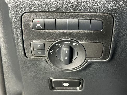Used 2023 Mercedes-Benz Metris Cargo image 30