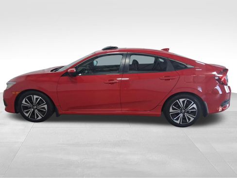 Used 2018 Honda Civic EX-T image 4