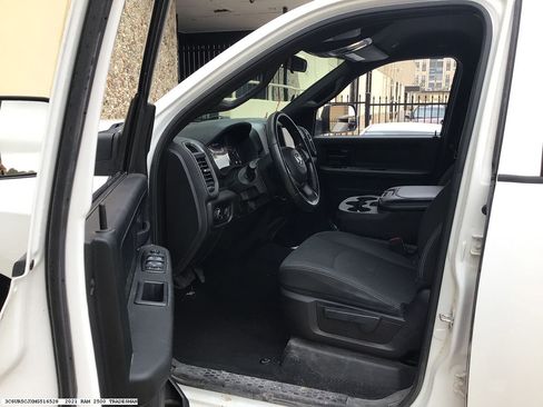 Used 2021 RAM 2500 Tradesman image 12