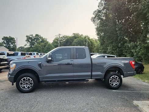 Used 2021 Ford F150 XL w/ Equipment Group 101A High RWD image 2