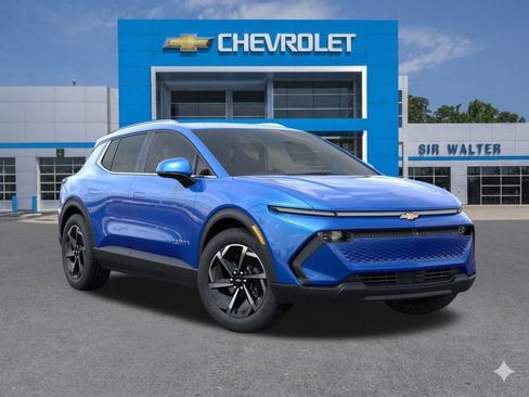 New 2026 Chevrolet Equinox EV LT image 8