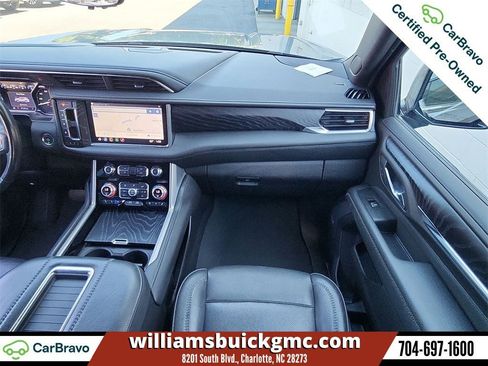 Used 2021 GMC Yukon XL Denali w/ Denali Premium Package image 30