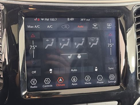 Used 2020 Jeep Cherokee Limited w/ Trailer Tow Group image 23