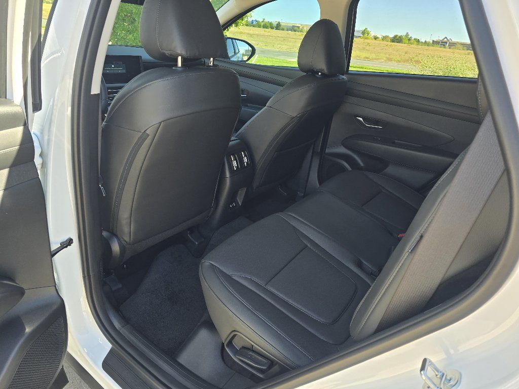 New 2026 Hyundai Tucson SEL AWD/4WD image 16