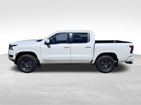 New 2026 Nissan Frontier SV w/ Tow Package AWD/4WD image 2