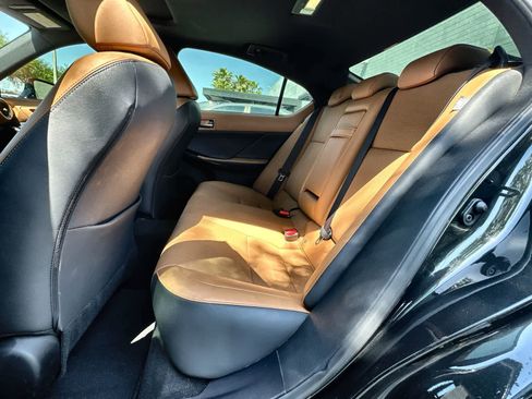 Used 2025 Lexus IS 300 w/ Comfort Package image 5