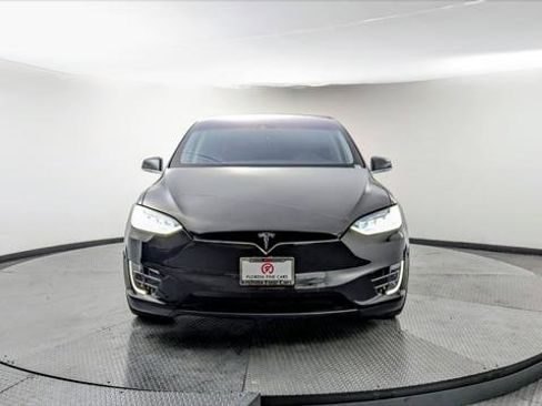 Used 2016 Tesla Model X 70D image 11