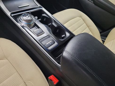 Used 2019 Ford Edge SEL FWD image 26