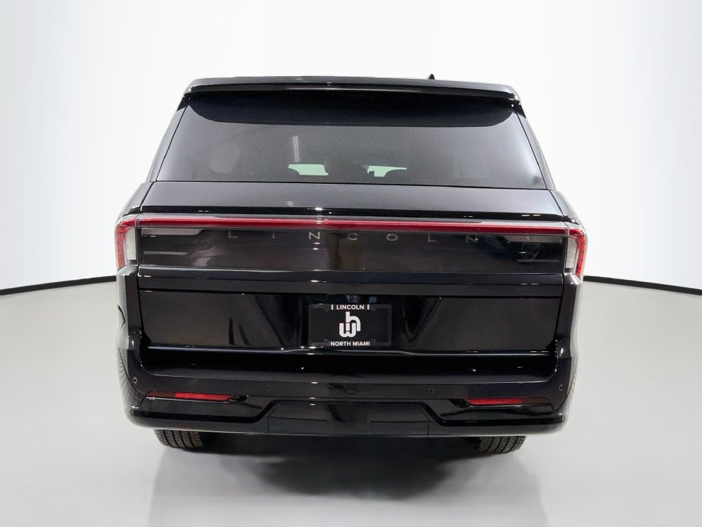New 2026 Lincoln Navigator Premiere AWD/4WD image 6