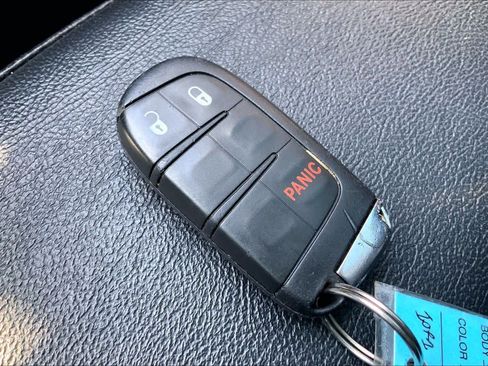 Used 2019 Jeep Compass Trailhawk AWD/4WD image 14