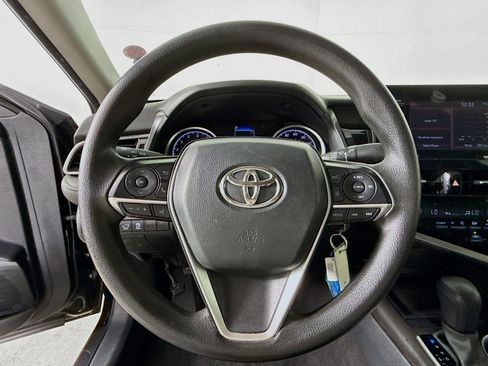 Used 2024 Toyota Camry LE image 11