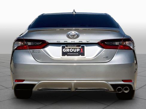 Used 2024 Toyota Camry SE w/ Convenience Package image 5
