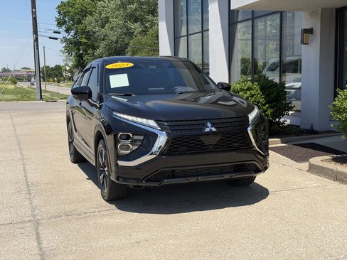 Used 2023 Mitsubishi Eclipse Cross SEL AWD/4WD image 17