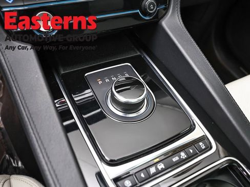 Used 2020 Jaguar F-PACE Prestige AWD/4WD image 13