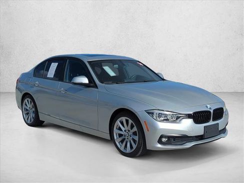 Used 2018 BMW 320i Sedan image 7
