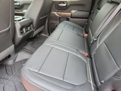 Used 2019 Chevrolet Silverado 1500 LT Trail Boss AWD/4WD image 17