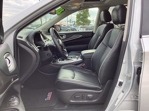 Used 2020 INFINITI QX60 Luxe w/ Essential Package image 9
