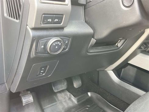 Used 2018 Ford F150 Raptor w/ Equipment Group 802A Luxury image 31