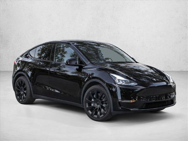 Used 2025 Tesla Model Y Long Range AWD/4WD image 3