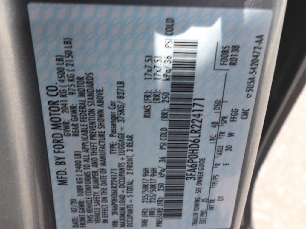 Used 2020 Ford Fusion SE FWD image 25