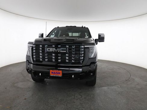 Used 2025 GMC Sierra 2500 Denali Ultimate w/ Max Trailering Package AWD/4WD image 4