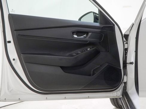 Used 2023 Honda Accord Sport image 18