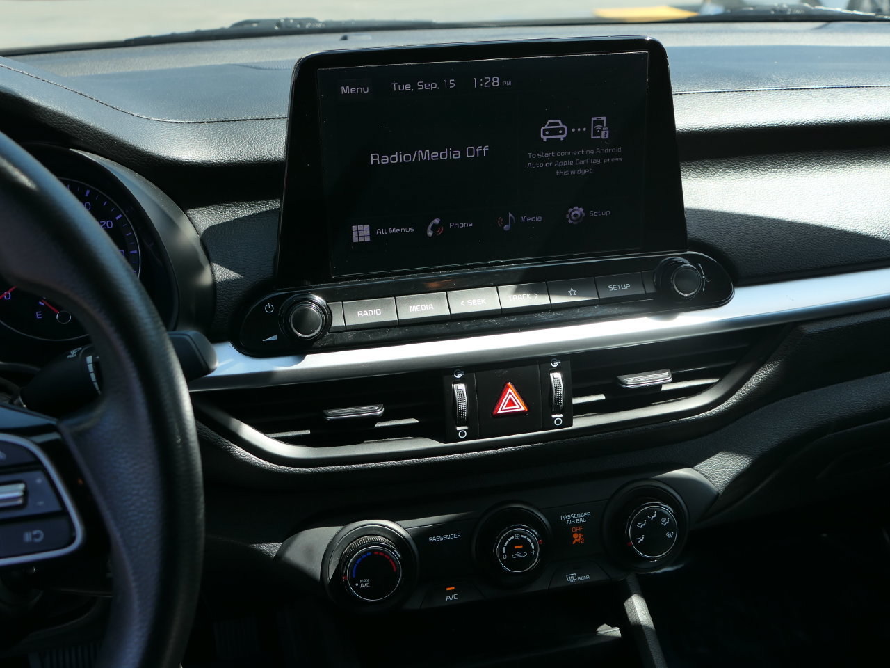 Certified 2023 Kia Forte LXS FWD image 18