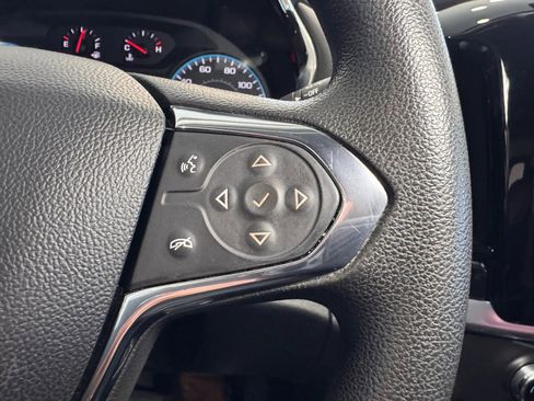 Used 2020 Chevrolet Traverse LS image 32