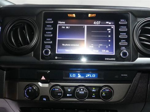 Used 2021 Toyota Tacoma SR AWD/4WD image 34