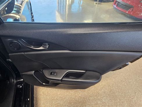 Used 2021 Honda Civic Sport image 13