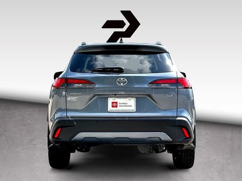 Used 2022 Toyota Corolla Cross XLE w/ Convenience Package FWD image 7