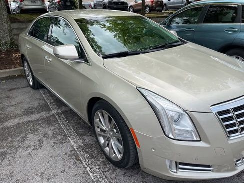 Used 2014 Cadillac XTS Luxury w/ Driver Awareness Package FWD image 8