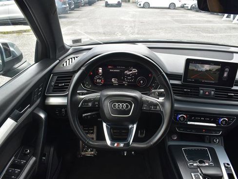 Used 2018 Audi SQ5 Prestige w/ Prestige Package image 26