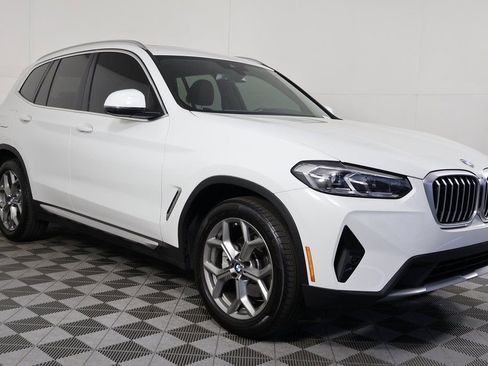 Used 2024 BMW X3 sDrive30i w/ Convenience Package RWD image 3