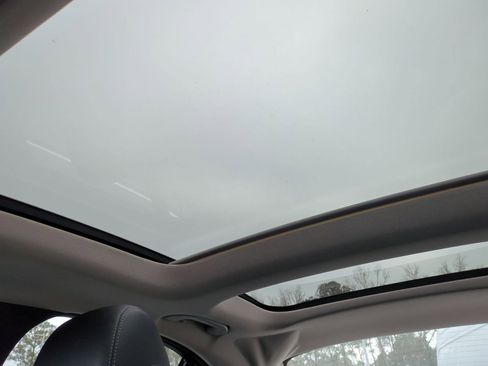 Used 2017 Mercedes-Benz C 300 4MATIC Sedan image 28