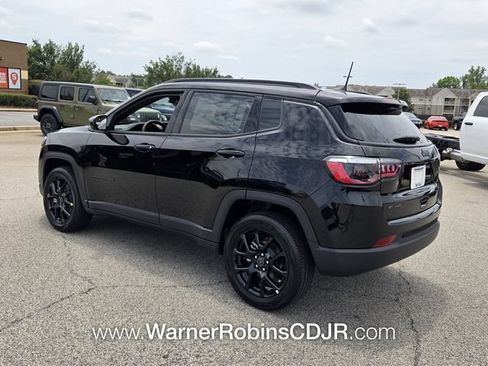 New 2026 Jeep Compass Latitude AWD/4WD image 9