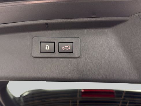 Certified 2025 Subaru Outback Onyx Edition image 36