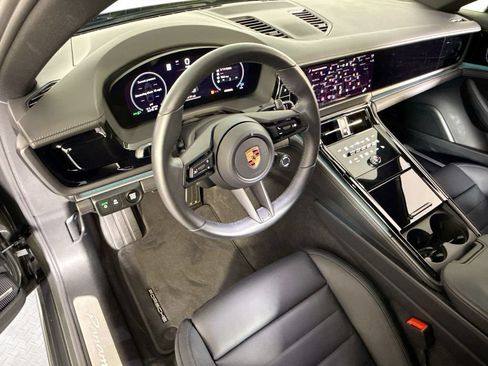 Certified 2026 Porsche Panamera 4 AWD/4WD image 4