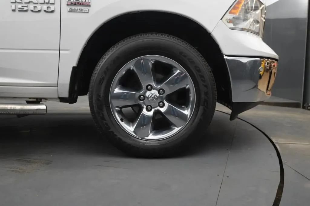 Used 2018 RAM 1500 Big Horn AWD/4WD image 18