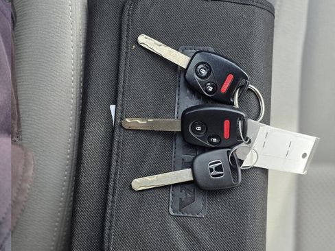 Used 2011 Honda Insight EX image 25